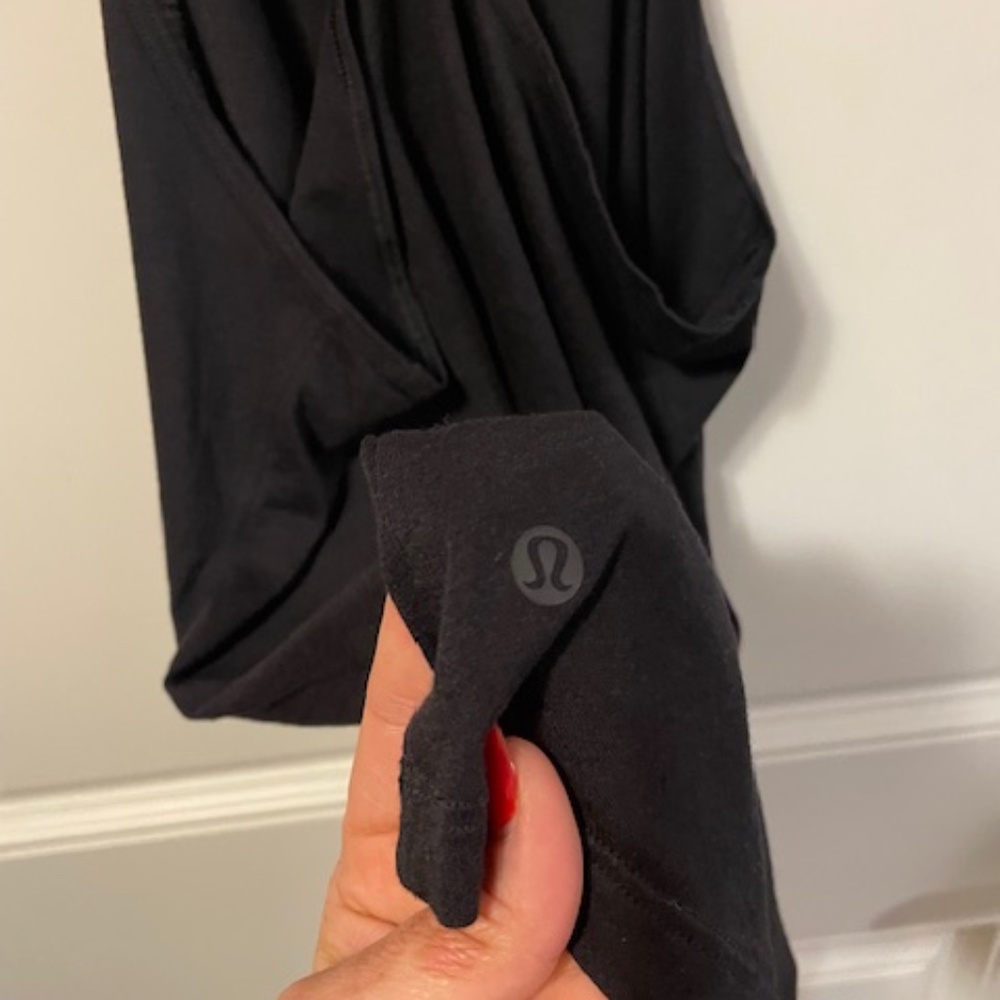 LULULEMON TRAPEZE RACERBACK - BLACK - Picture 7 of 7